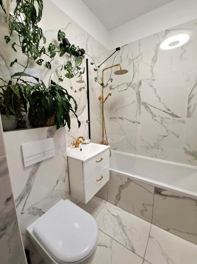 Bohema Apartement With Private Parking Торунь Екстер'єр фото